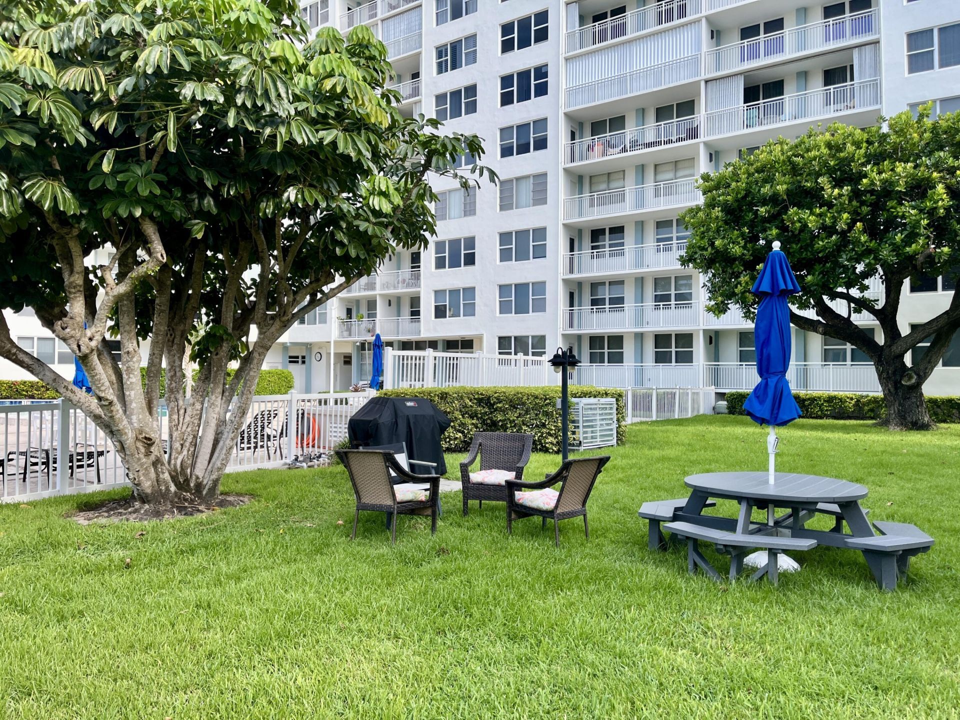 201 N Ocean Boulevard, Unit 302, Pompano Beach, FL 33062 Photo