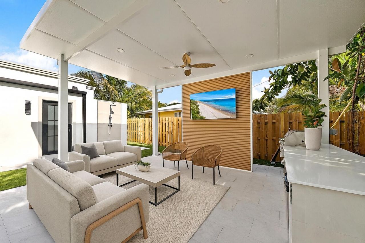 391 W Riverside Drive, Tequesta, FL 33469 Photo