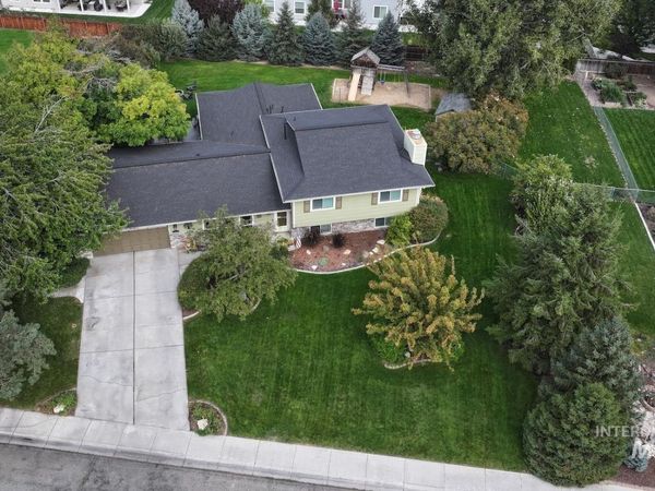 11842 W Tioga St, Boise, ID 83709