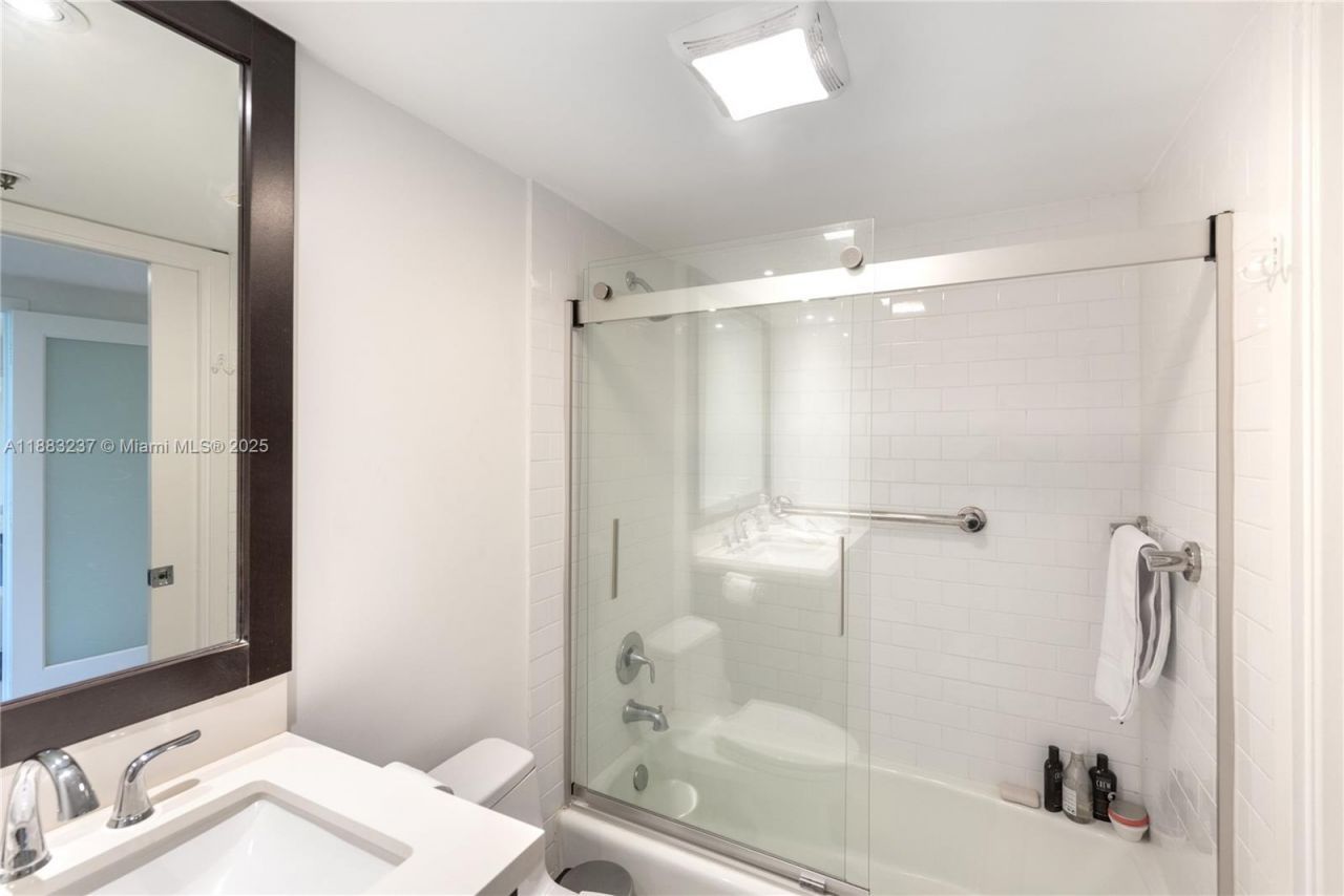 251 Crandon Blvd, Unit 227, Key Biscayne, FL 33149 Photo