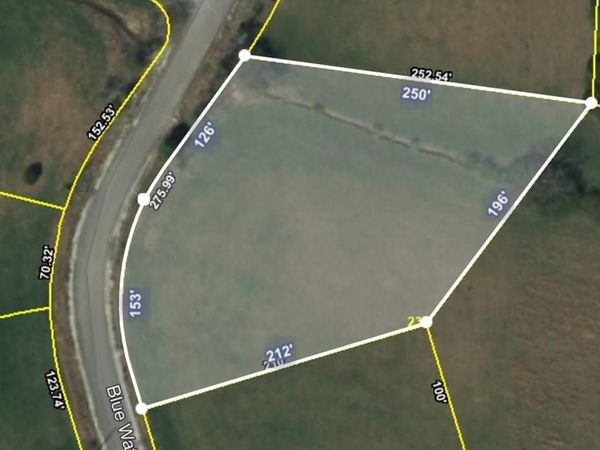 706 Blue Water Dr, Cookeville, TN 38506