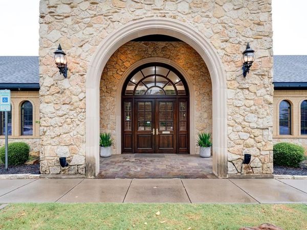 1727 Keller Parkway , Keller, TX 76248