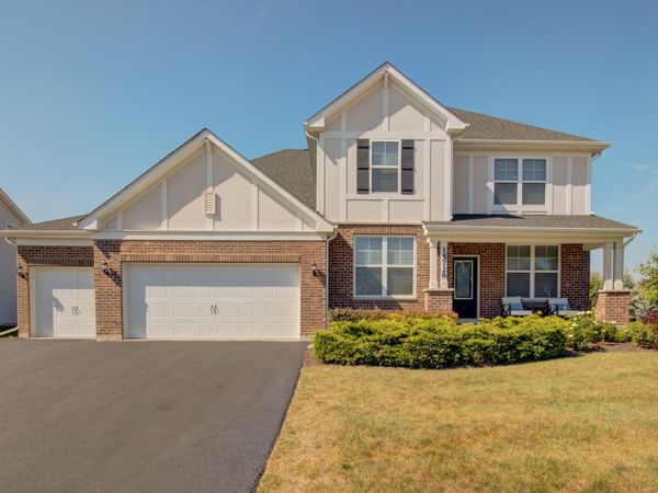 15728 Brookshore Drive, Plainfield, IL 60544