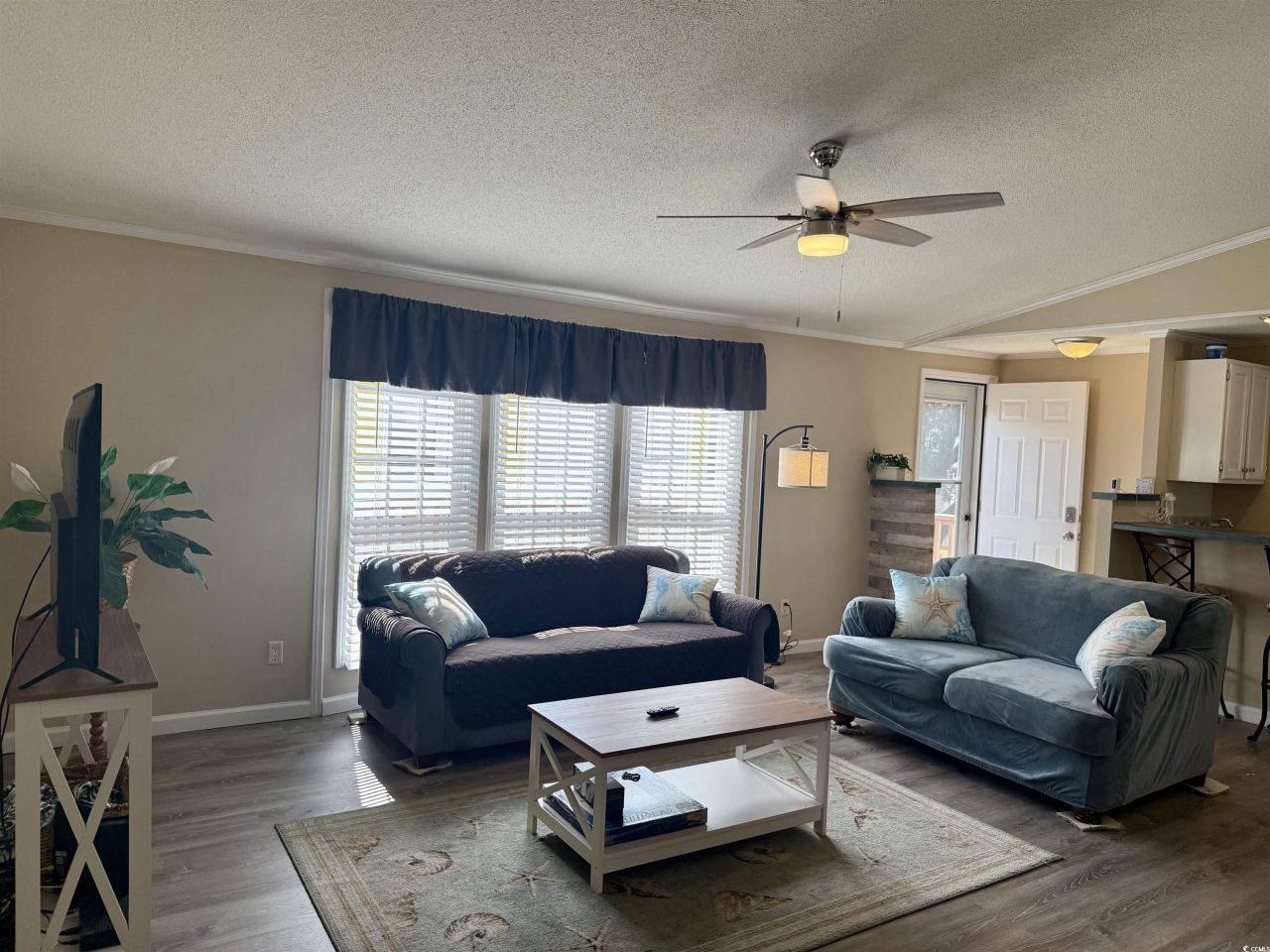 1687 Mason Circle Photo 7