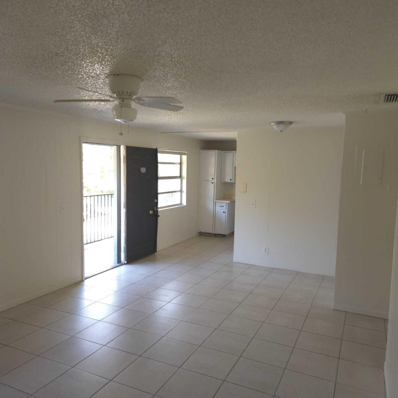 1740 2nd Avenue, Unit 202, Lake Worth Beach, FL 33460 Photo