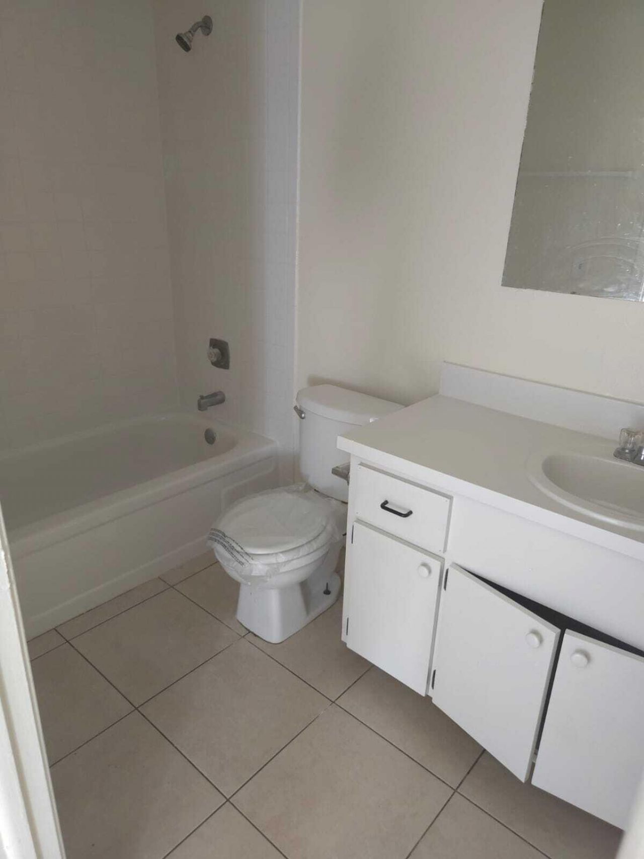 1740 2nd Avenue, Unit 202, Lake Worth Beach, FL 33460 Photo