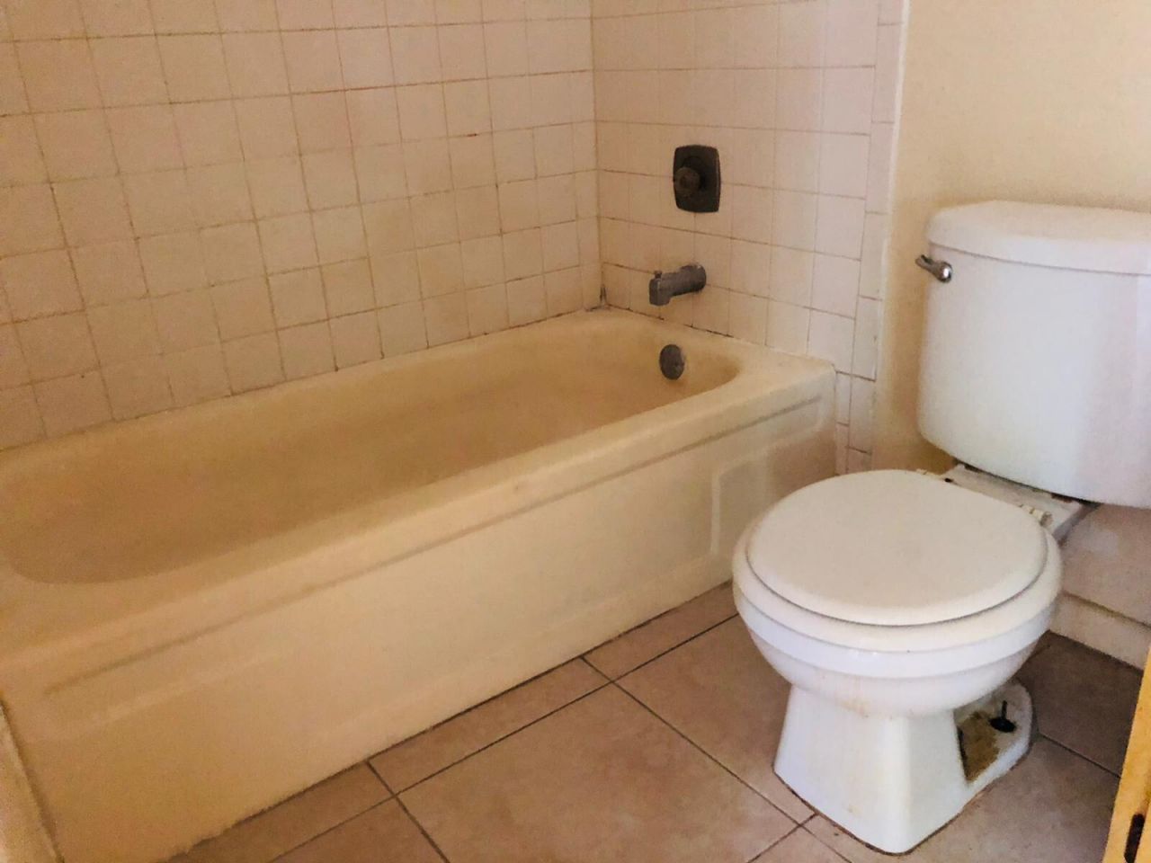 1740 2nd Avenue, Unit 202, Lake Worth Beach, FL 33460 Photo