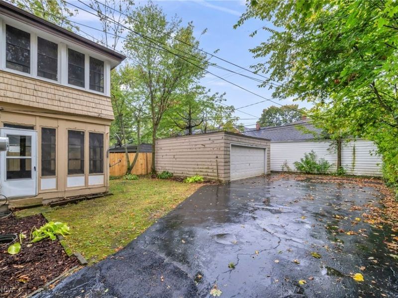 18416 Winslow Road, Shaker Heights, OH 44122 Photo 6