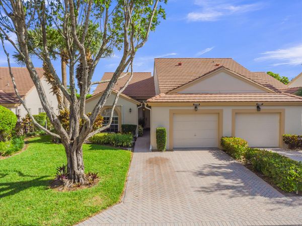 7773 Silver Lake Drive, Delray Beach, FL 33446