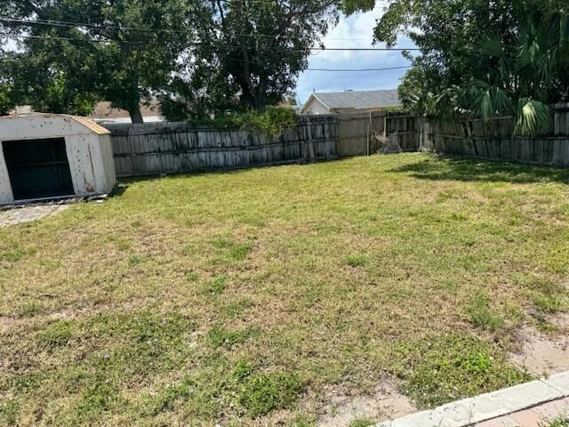 5707 Briarwood Street, Mangonia Park, FL 33407 Photo
