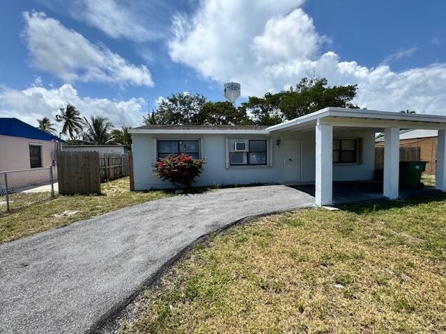 5707 Briarwood Street, Mangonia Park, FL 33407 Photo