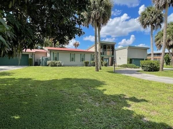 10198 SE Highway 441, Okeechobee, FL 34974