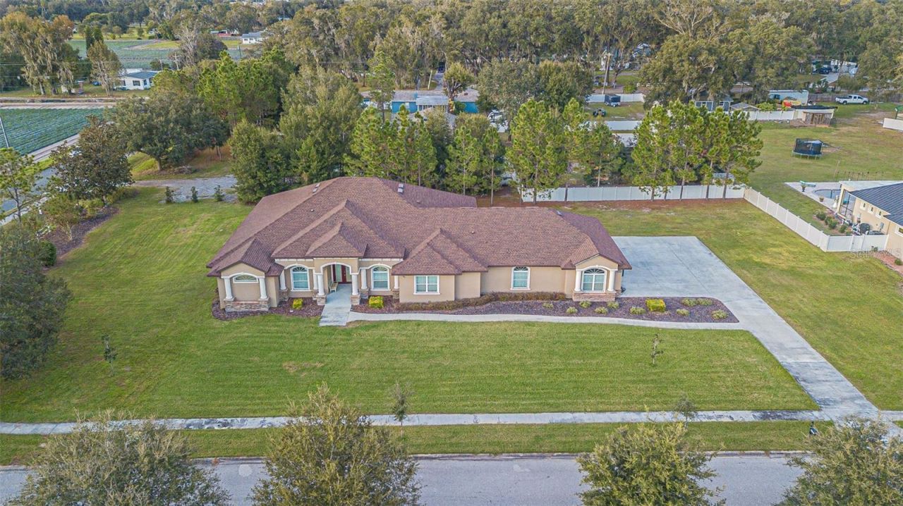 13102 Done Groven Drive, Dover, FL 33527 Photo