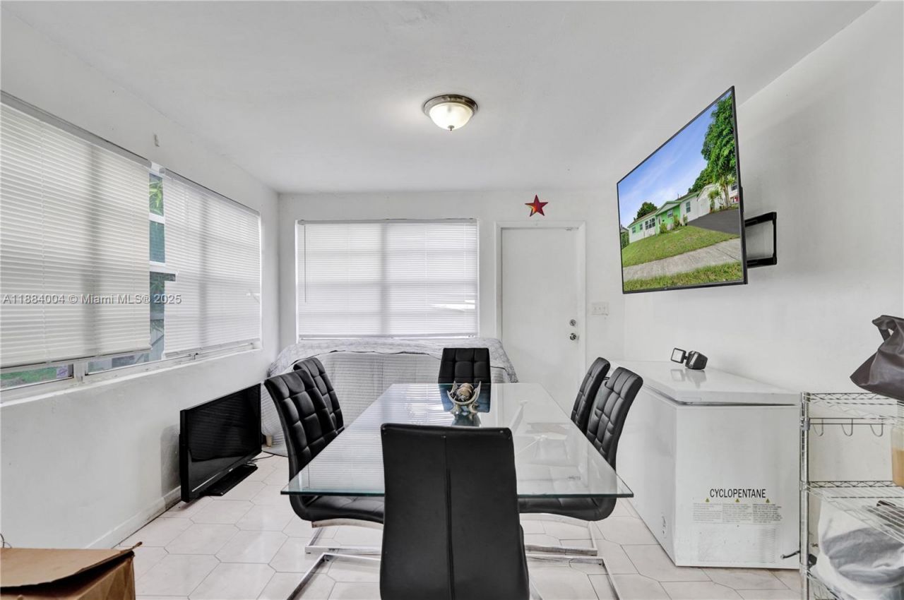 320 N 71st Ave, Hollywood, FL 33024 Photo