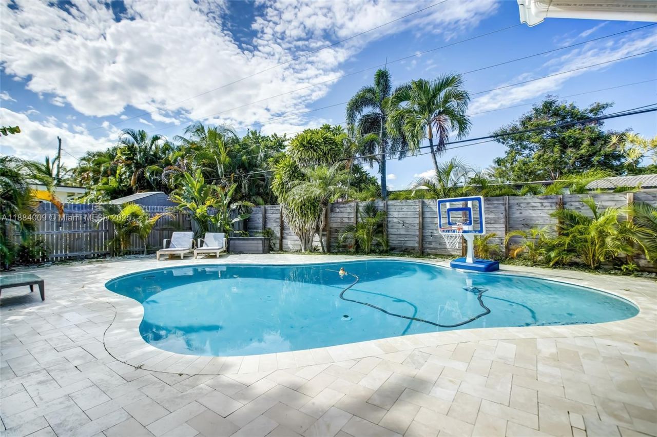 2601 NE 11th Ct, Fort Lauderdale, FL 33304 Photo