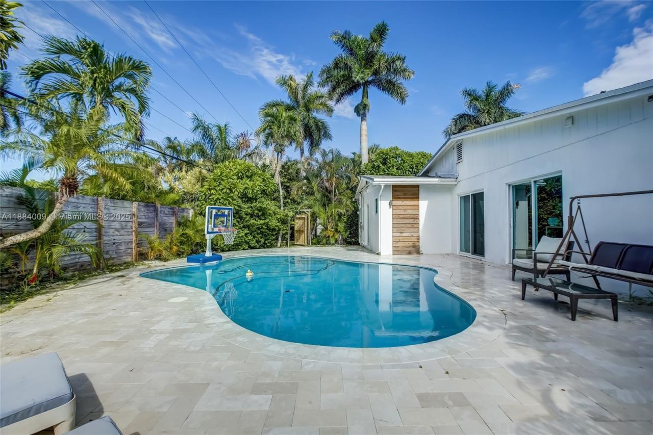 2601 NE 11th Ct, Fort Lauderdale, FL 33304 Photo