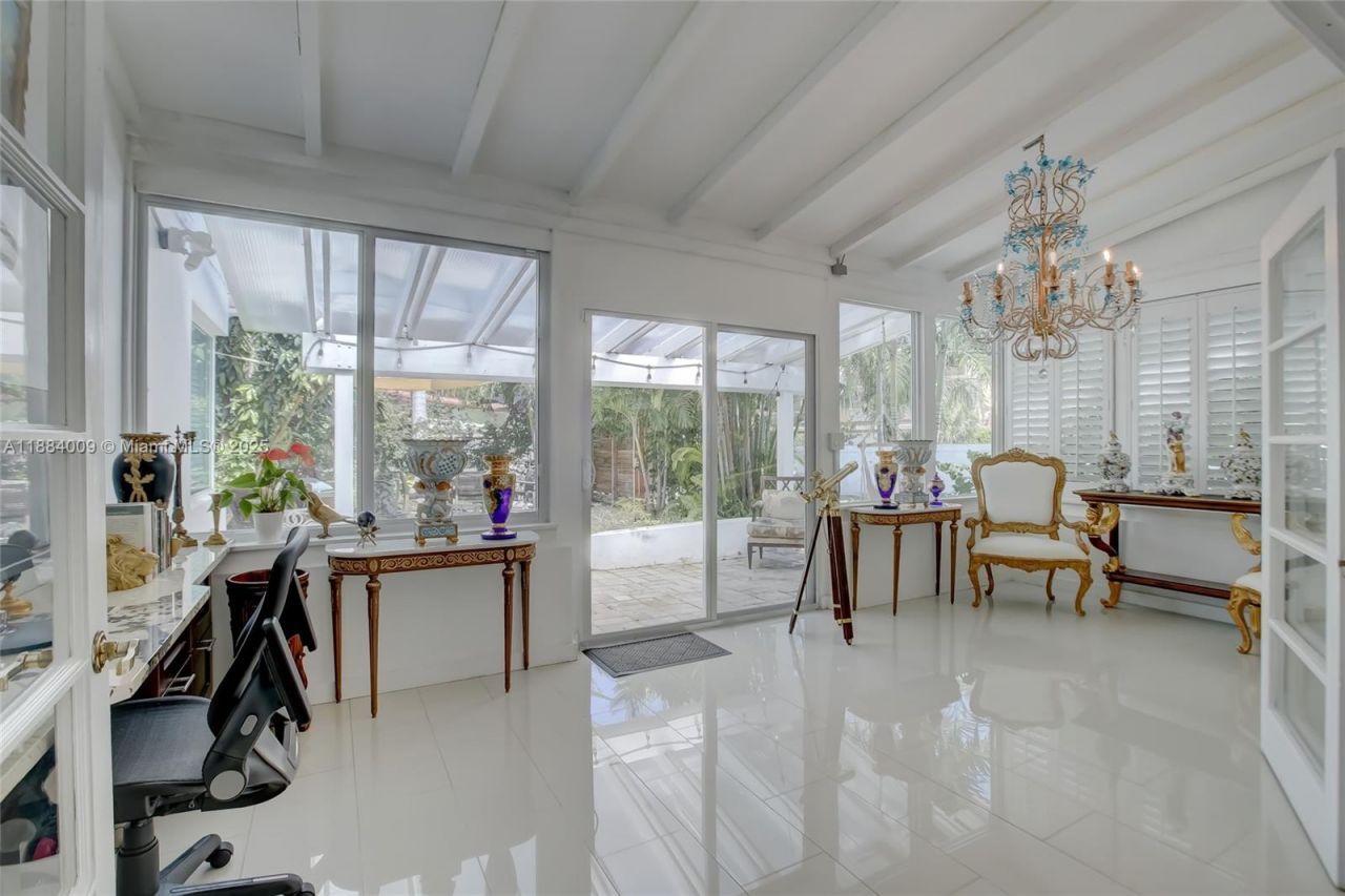 2601 NE 11th Ct, Fort Lauderdale, FL 33304 Photo