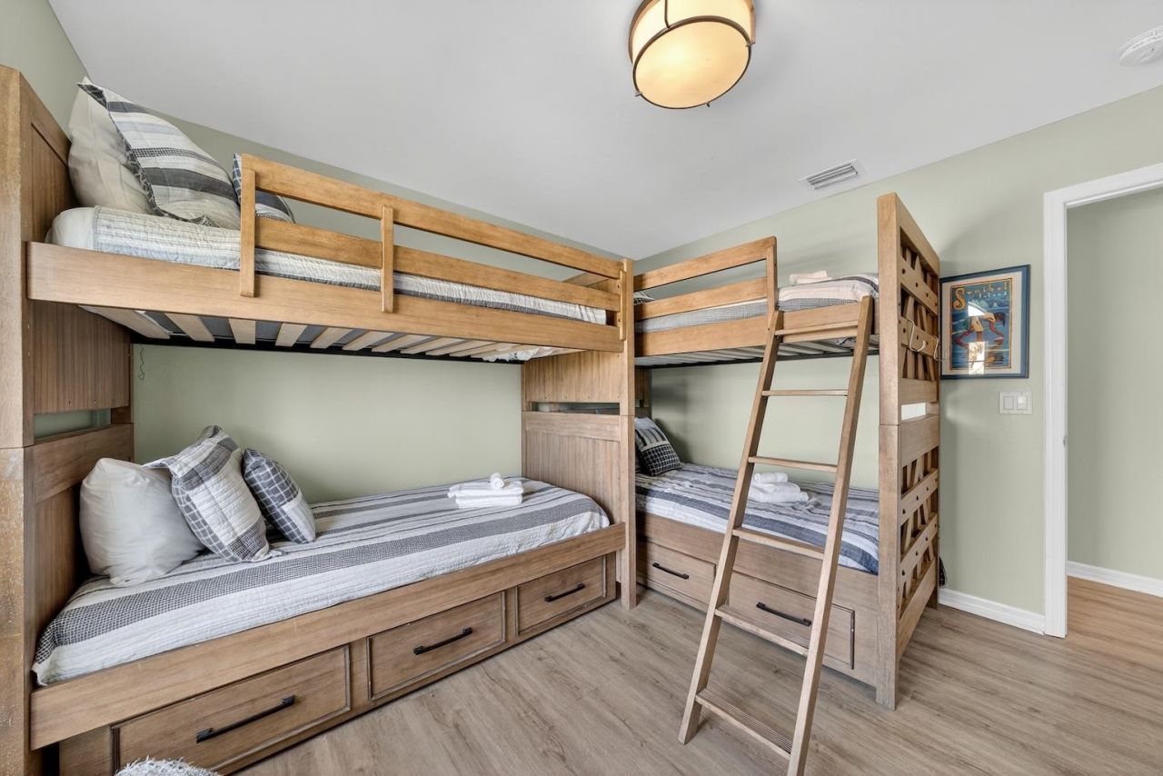 700 Nerita St, Sanibel, FL 33957 Photo