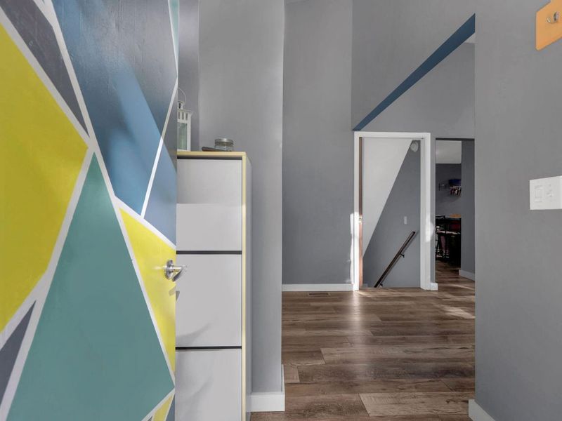 1495 W Choctaw Drive, London, OH 43140 Photo 3