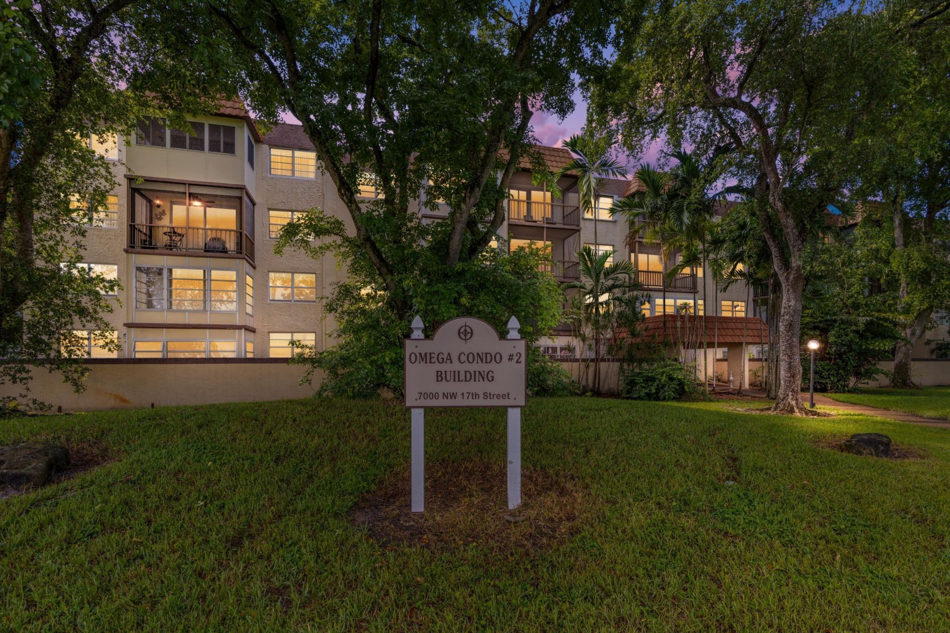 7000 NW 17th Street, Unit 419, Plantation, FL 33313 Photo