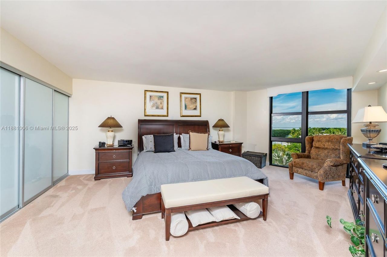 1121 Crandon Blvd, Unit E501, Key Biscayne, FL 33149 Photo