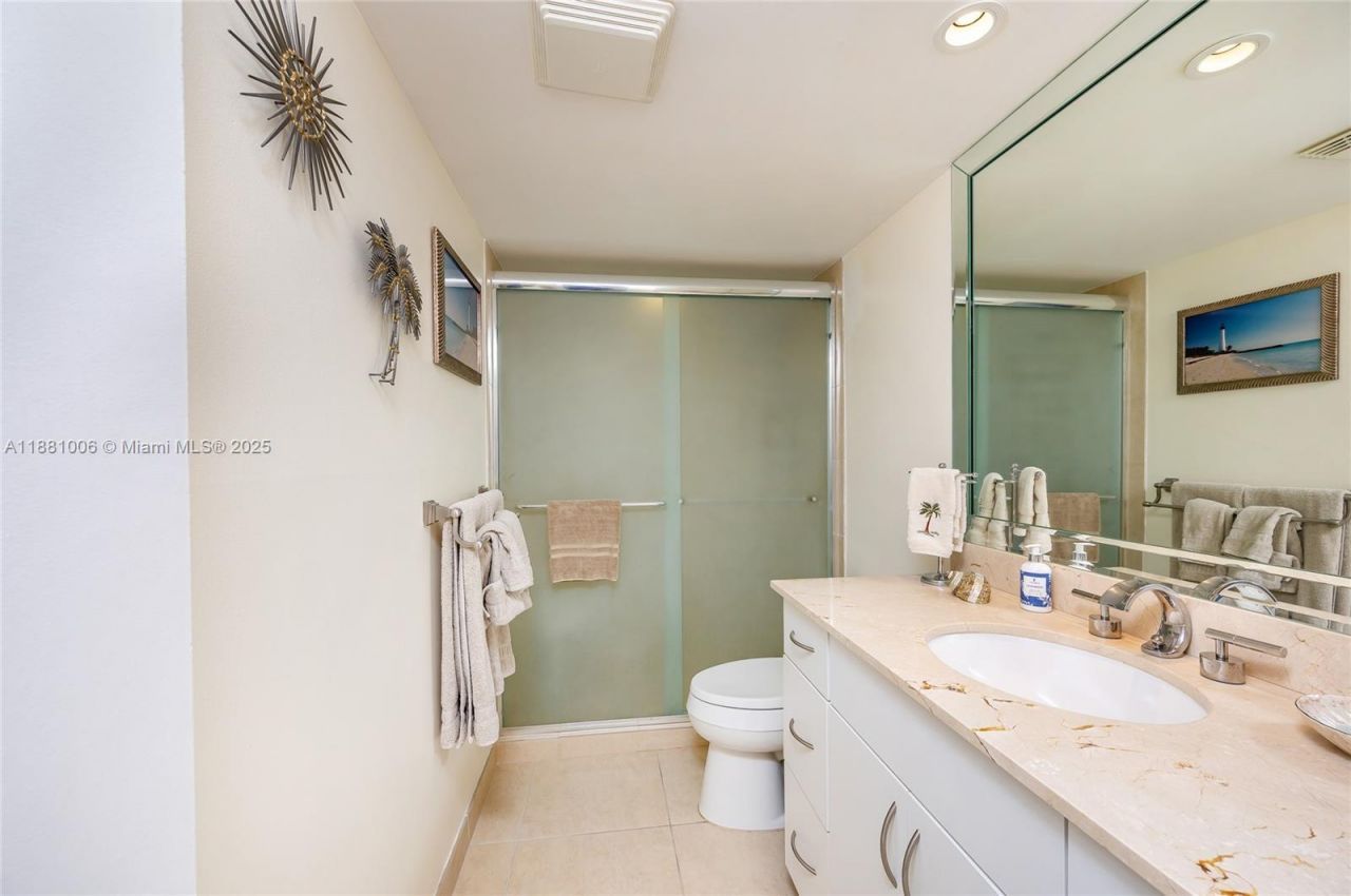 1121 Crandon Blvd, Unit E501, Key Biscayne, FL 33149 Photo