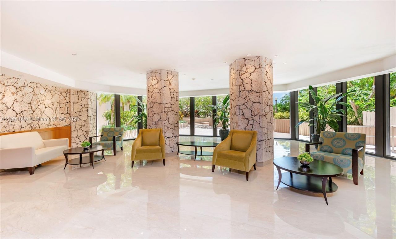 1121 Crandon Blvd, Unit E501, Key Biscayne, FL 33149 Photo