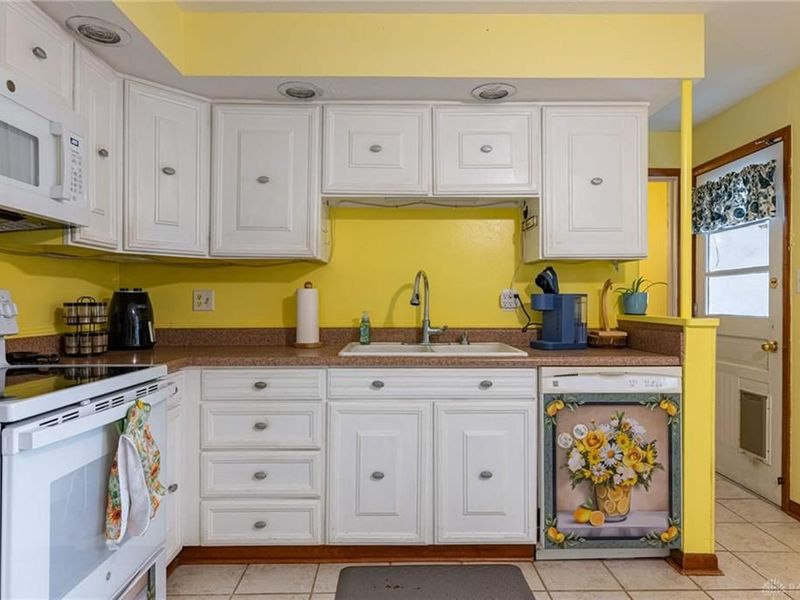 505 Durst Drive, Englewood, OH 45322 Photo 10