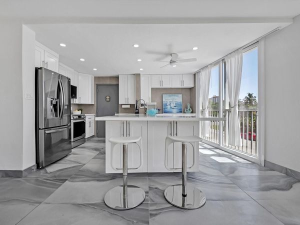 720 Bayshore Drive, Unit 202, Fort Lauderdale, FL 33304