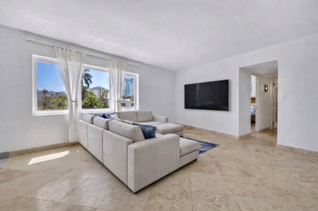 720 Bayshore Drive, Unit 202, Fort Lauderdale, FL 33304 Photo