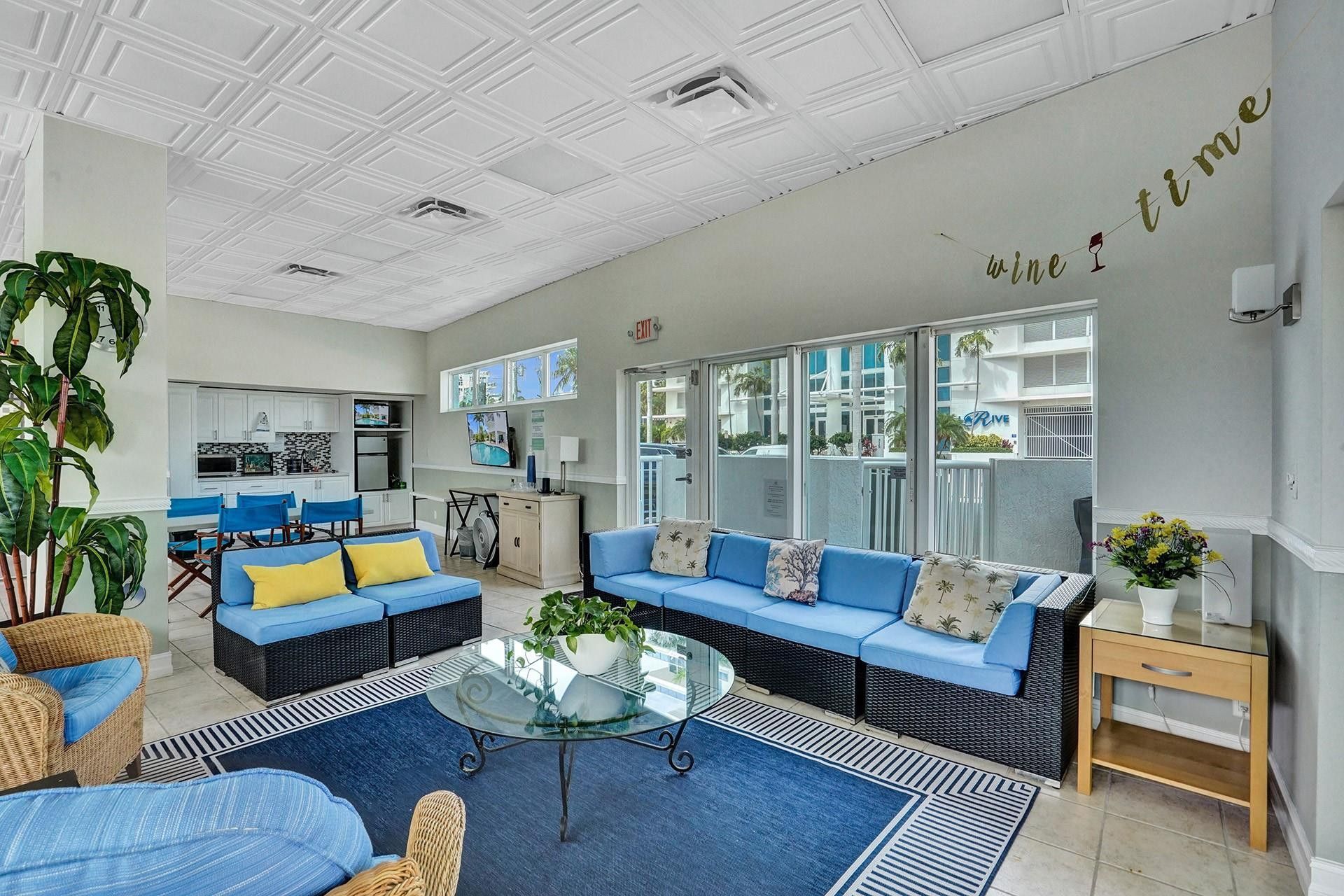 720 Bayshore Drive, Unit 202, Fort Lauderdale, FL 33304 Photo