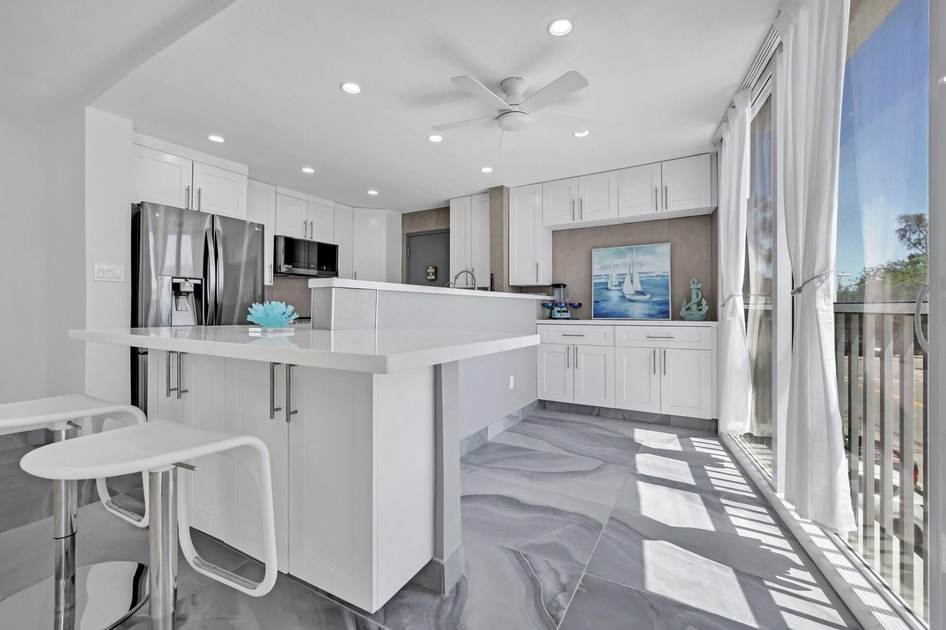 720 Bayshore Drive, Unit 202, Fort Lauderdale, FL 33304 Photo