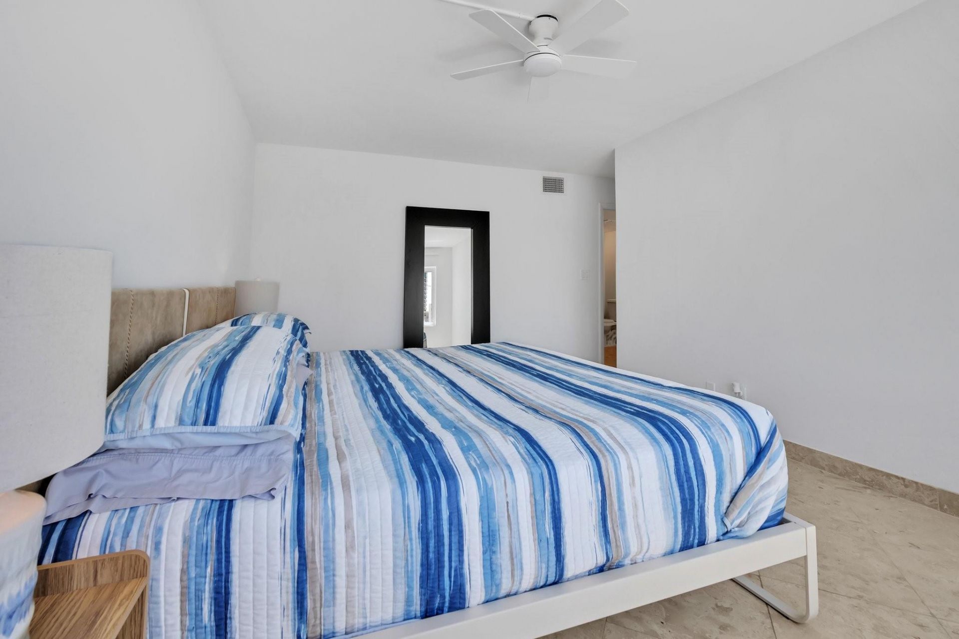 720 Bayshore Drive, Unit 202, Fort Lauderdale, FL 33304 Photo