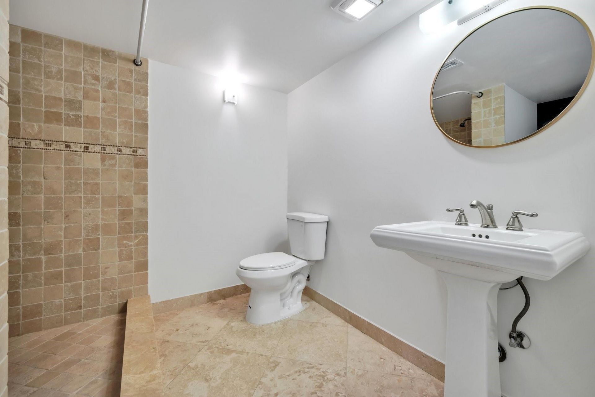 720 Bayshore Drive, Unit 202, Fort Lauderdale, FL 33304 Photo