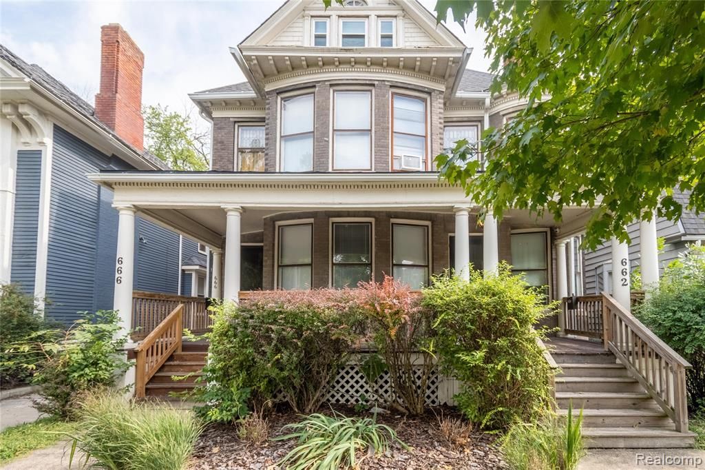 662 Van Dyke Street, Detroit, MI 48214 Main Photo