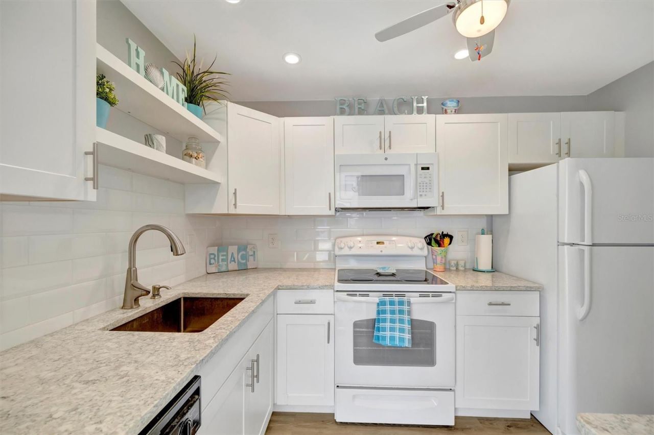 6057 Coral Way, Unit 3, Bradenton, FL 34207 Photo