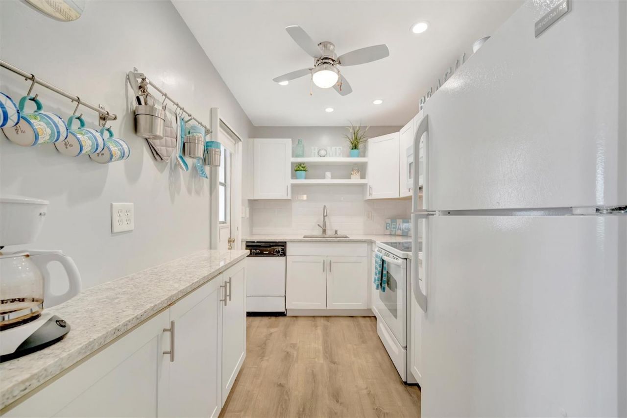 6057 Coral Way, Unit 3, Bradenton, FL 34207 Photo