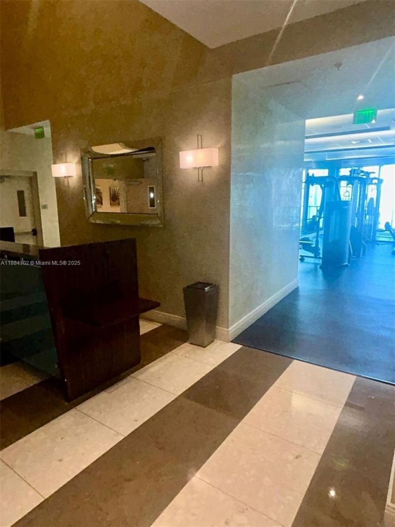 185 SW 7 St, Unit 1802, Miami, FL 33130 Photo