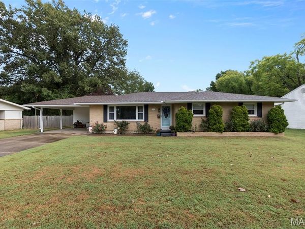 918 Hawthorn Drive, Sikeston, MO 63801