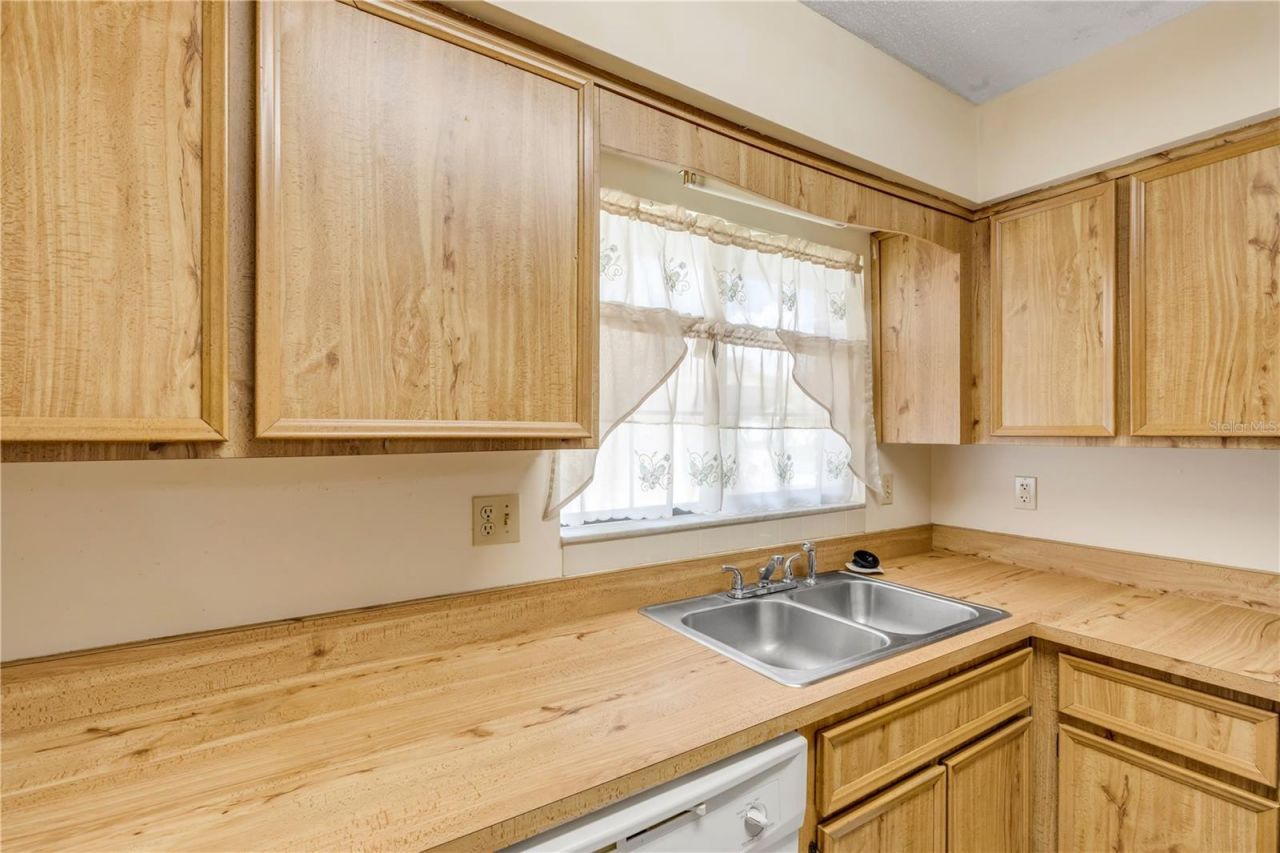 416 Shangri La Circle, Edgewater, FL 32132 Photo