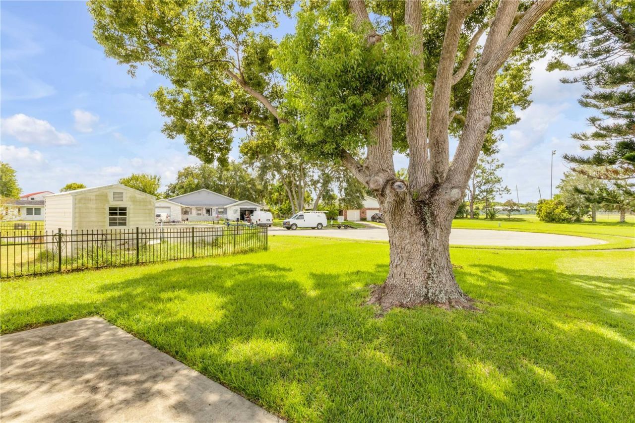 416 Shangri La Circle, Edgewater, FL 32132 Photo