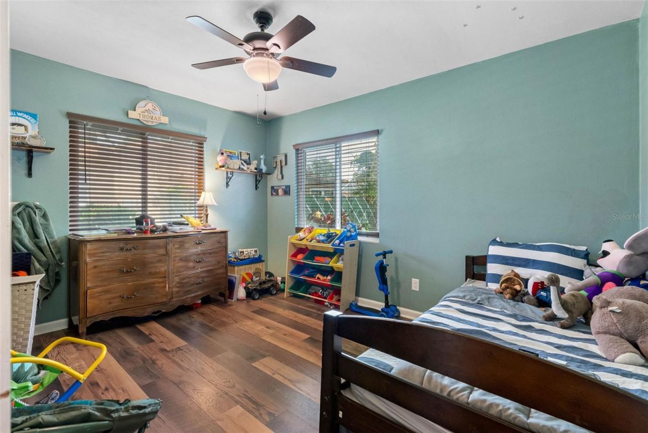 237 Mineola Drive E, Belleair Bluffs, FL 33770 Photo