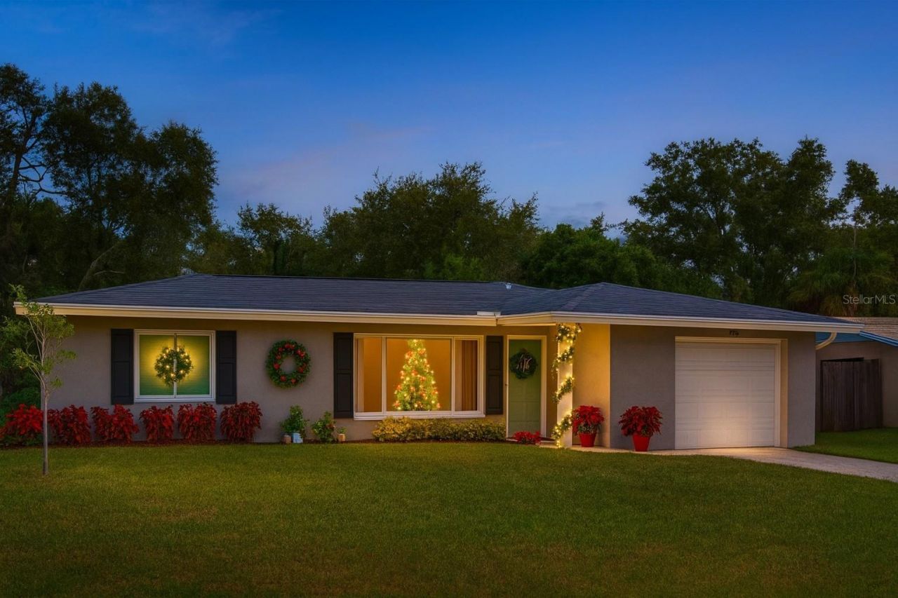 237 Mineola Drive E, Belleair Bluffs, FL 33770 Photo