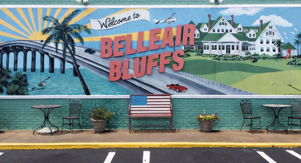 237 Mineola Drive E, Belleair Bluffs, FL 33770 Photo