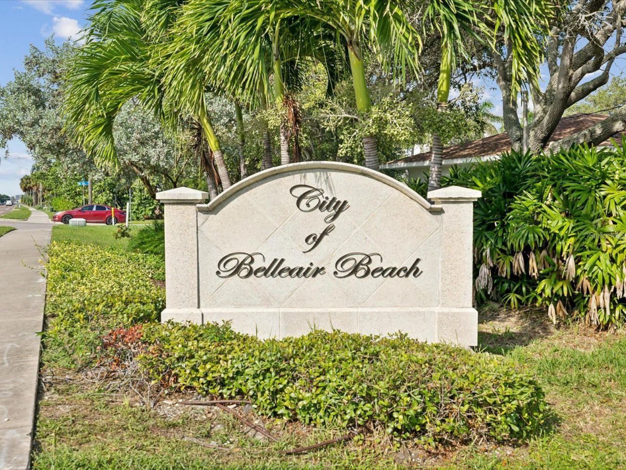 237 Mineola Drive E, Belleair Bluffs, FL 33770 Photo