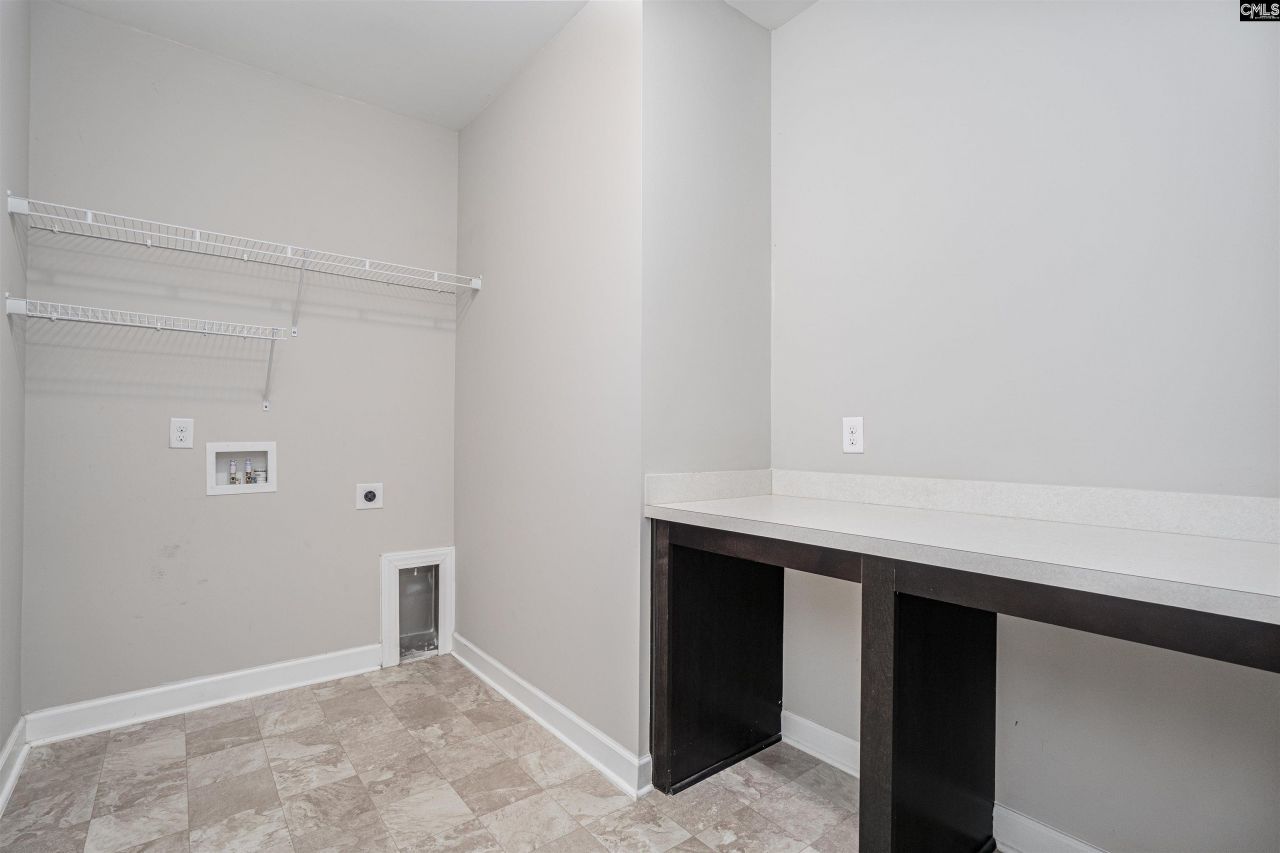 714 Long Iron Lane Photo 9