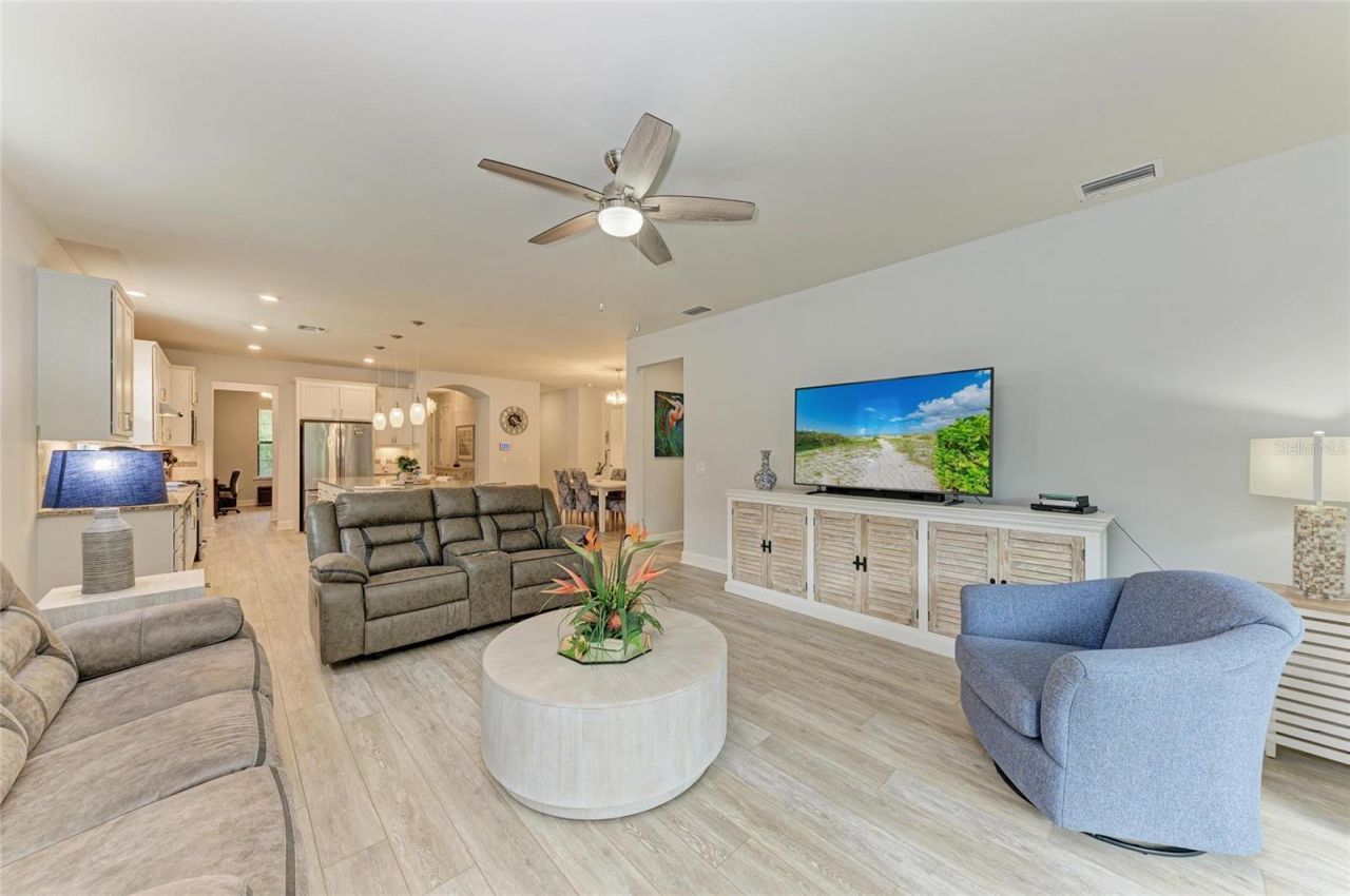 7572 Viola Loop, Bradenton, FL 34202 Photo