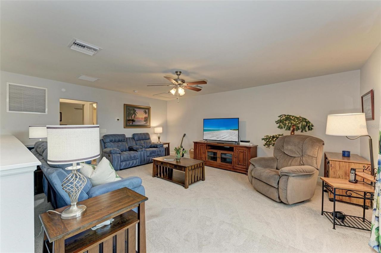 7572 Viola Loop, Bradenton, FL 34202 Photo