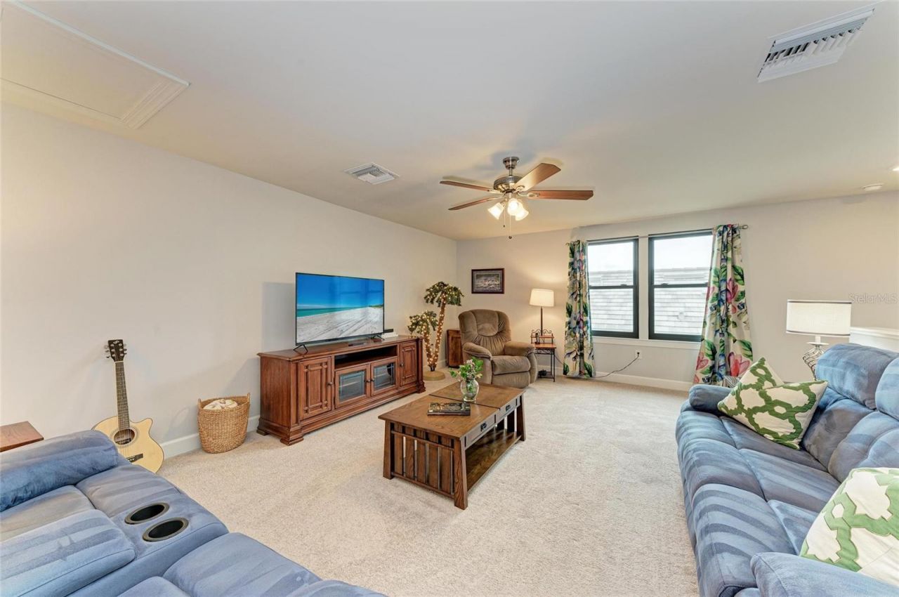 7572 Viola Loop, Bradenton, FL 34202 Photo