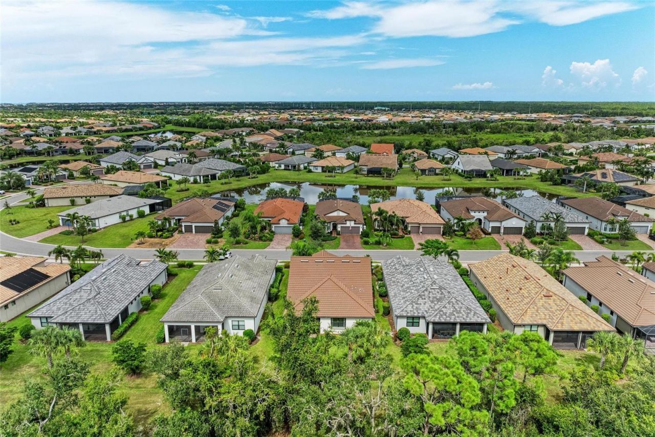 7572 Viola Loop, Bradenton, FL 34202 Photo